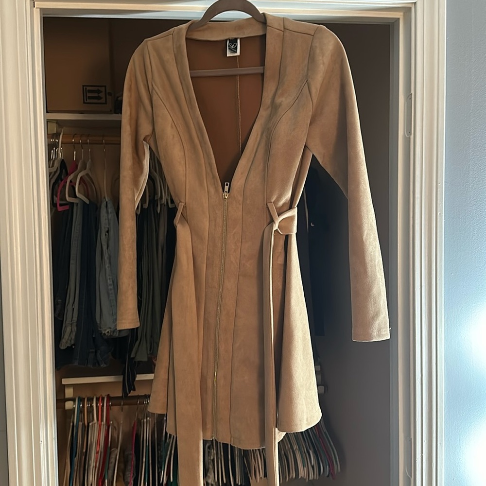 Size small swade tan zip up coat